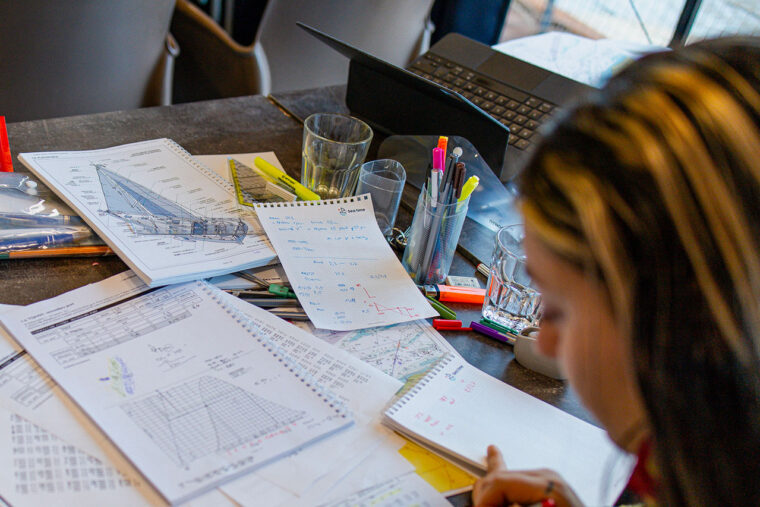 Teoretický kurz Velitel námořní jachty B – výukové materiály